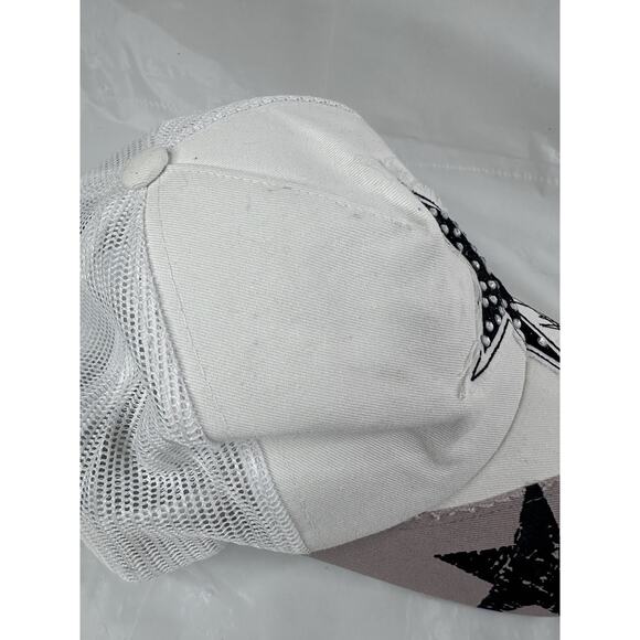 Black Star on White Trucker Cap Snapback Hat with Mesh Back - Picture 3 of 6